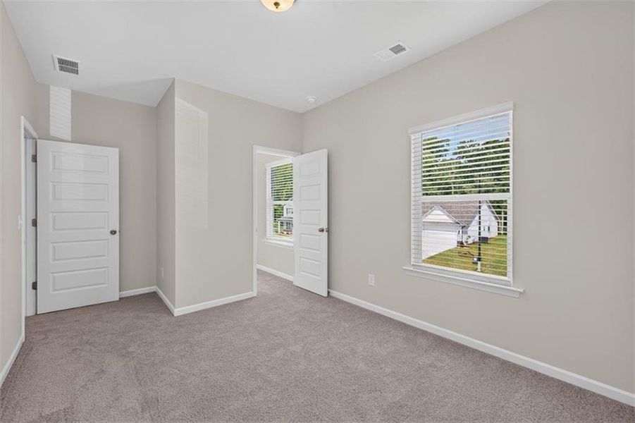 Spacious, unfurnished interior of a new home in Jones Ridge, Dallas (Image 71). Spacious, unfurnished interior of a new home in Jones Ridge, Dallas (Image 71).
