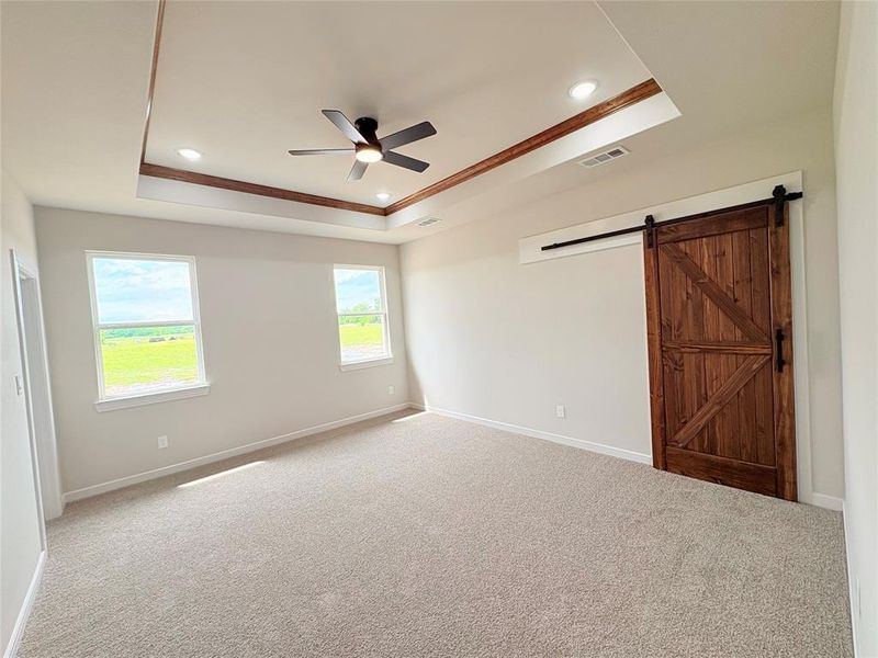 Spacious, unfurnished interior of a new home in , Quinlan (Image 25).
