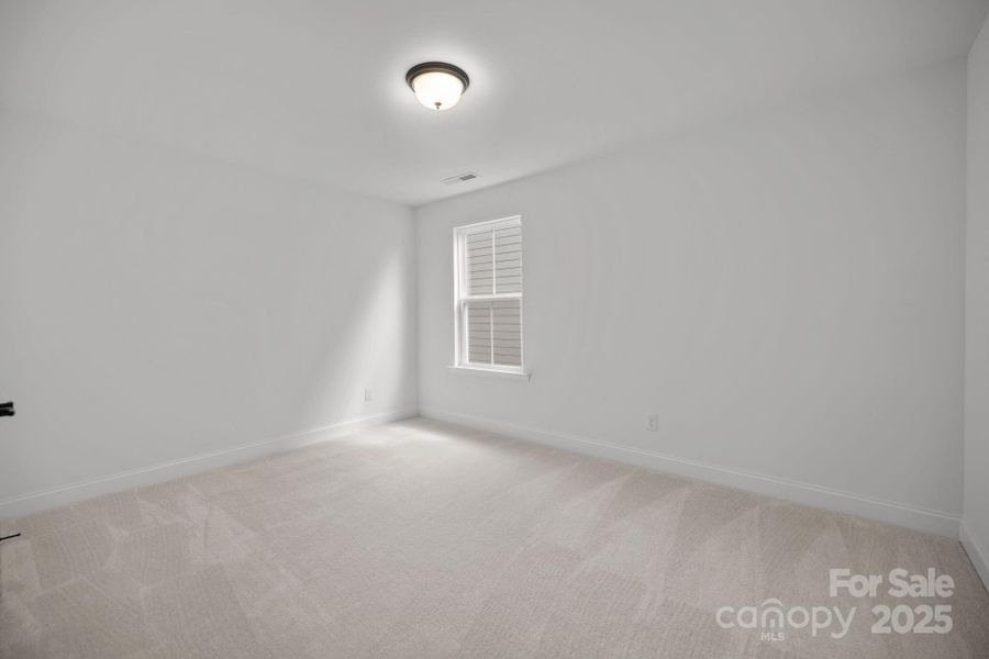 Spacious, unfurnished interior of a new home in Lakeside Glen, York (Image 29). Spacious, unfurnished interior of a new home in Lakeside Glen, York (Image 29).