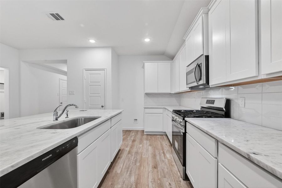 Furnished interior view inside a new home in Rollingbrook Estates, Baytown (Image 10).
