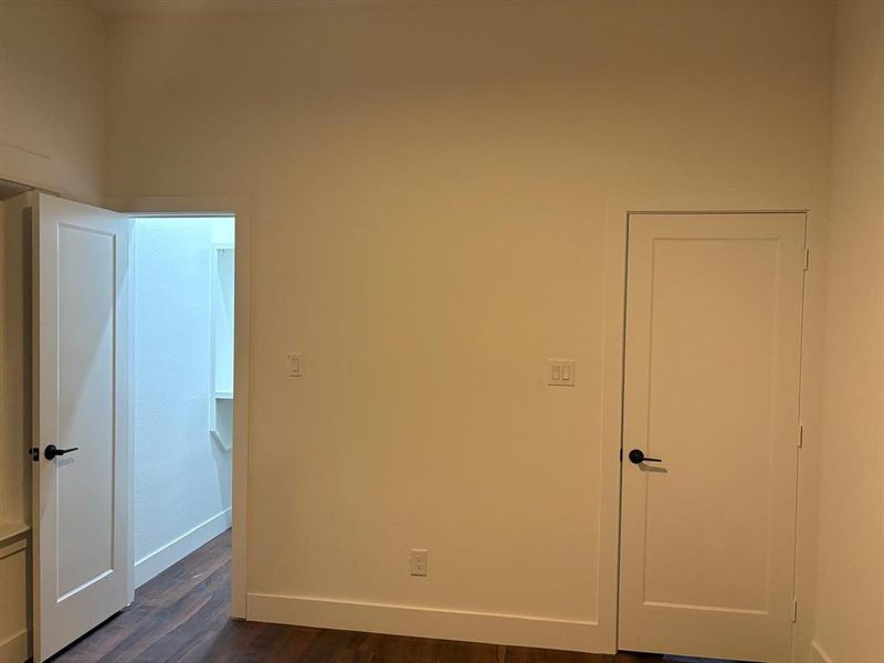 Spacious, unfurnished interior of a new home in , Granbury (Image 15).
