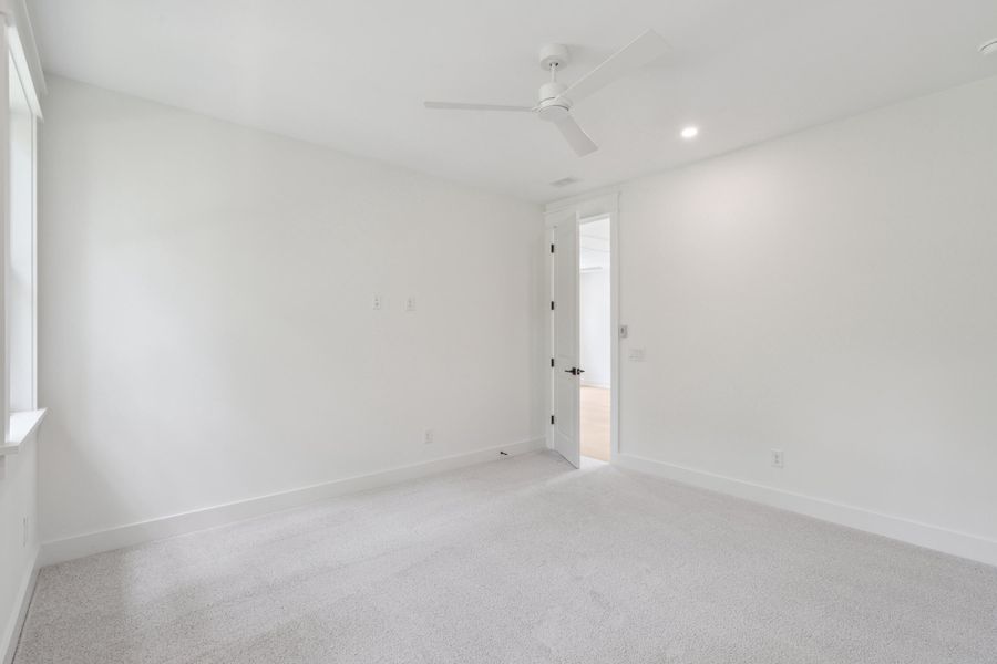 Spacious, unfurnished interior of a new home in , Johns Island (Image 24).