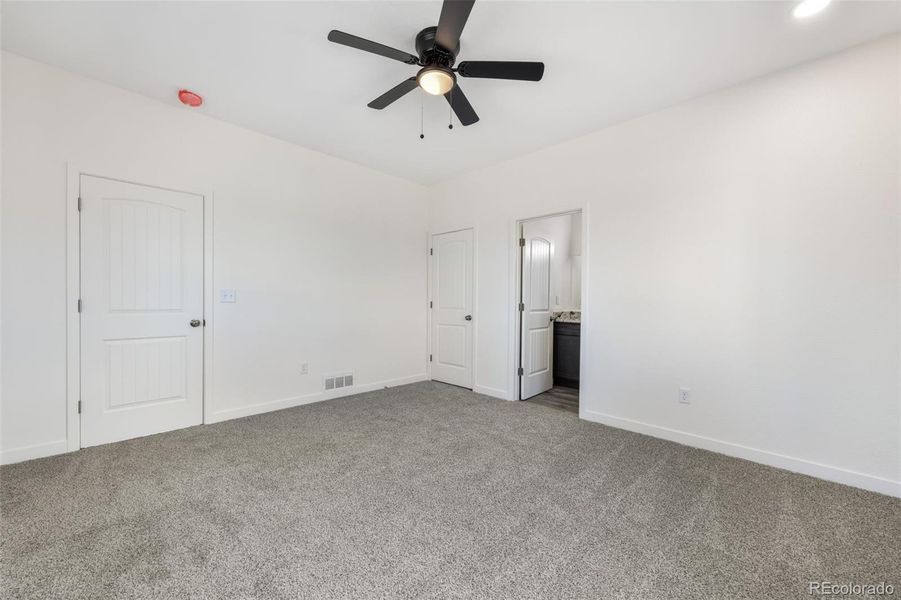 Spacious, unfurnished interior of a new home in , Colorado Springs (Image 43).