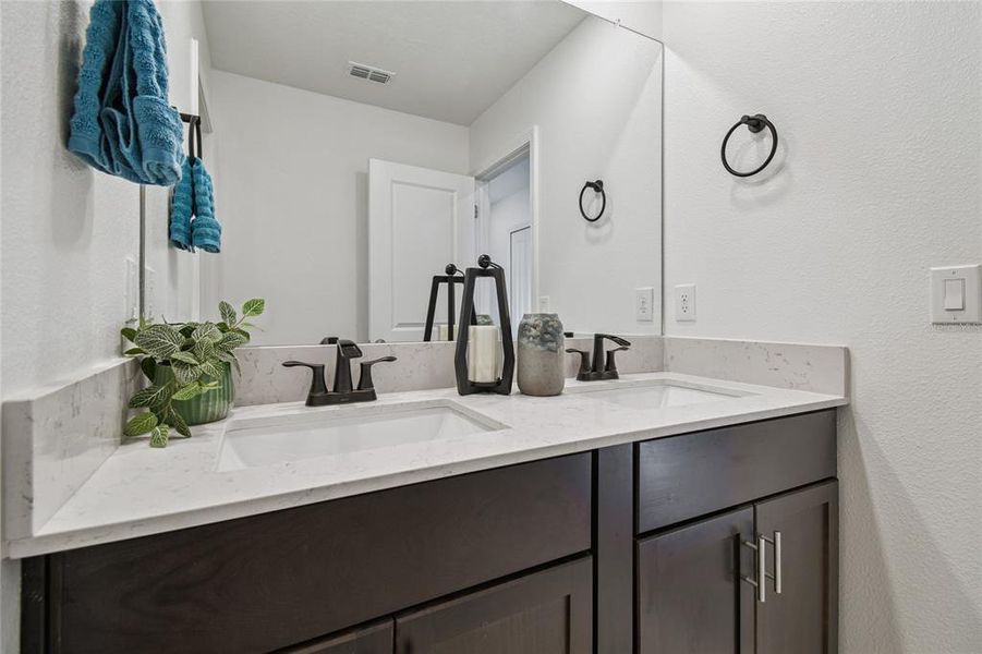 Close-up of interior finishes inside a home in , Land O' Lakes (Image 22). Close-up of interior finishes inside a home in , Land O' Lakes (Image 22).