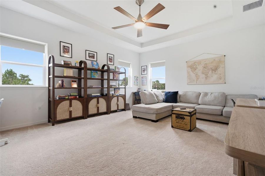 Furnished interior view inside a new home in , Bradenton (Image 7).