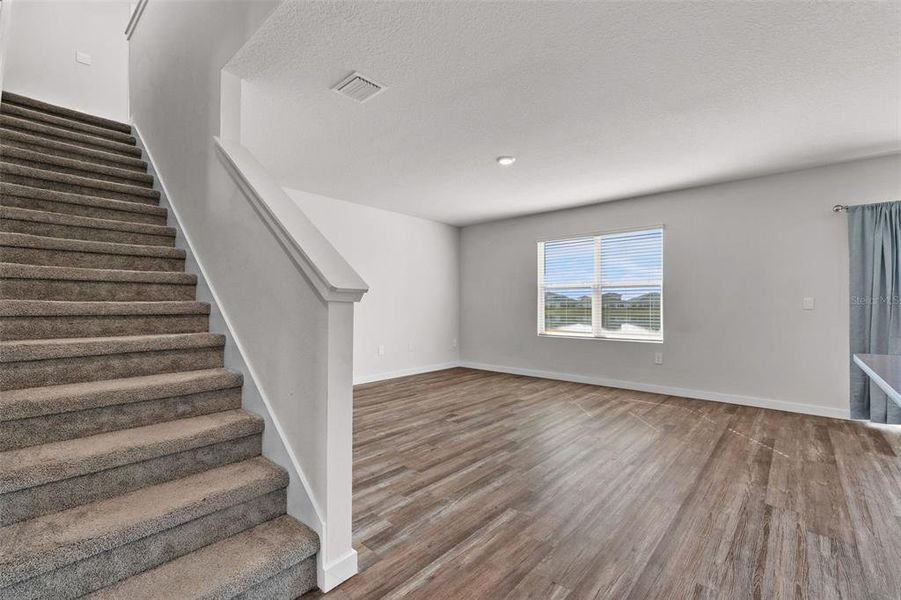 Spacious, unfurnished interior of a new home in , Bradenton (Image 39).