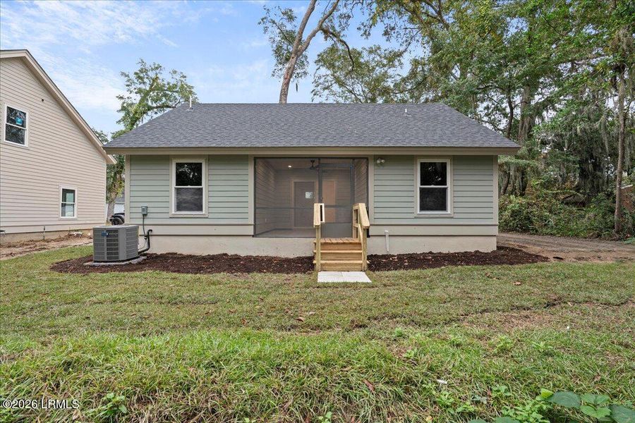 Exterior details and patio area of a home in , Beaufort (Image 30).
