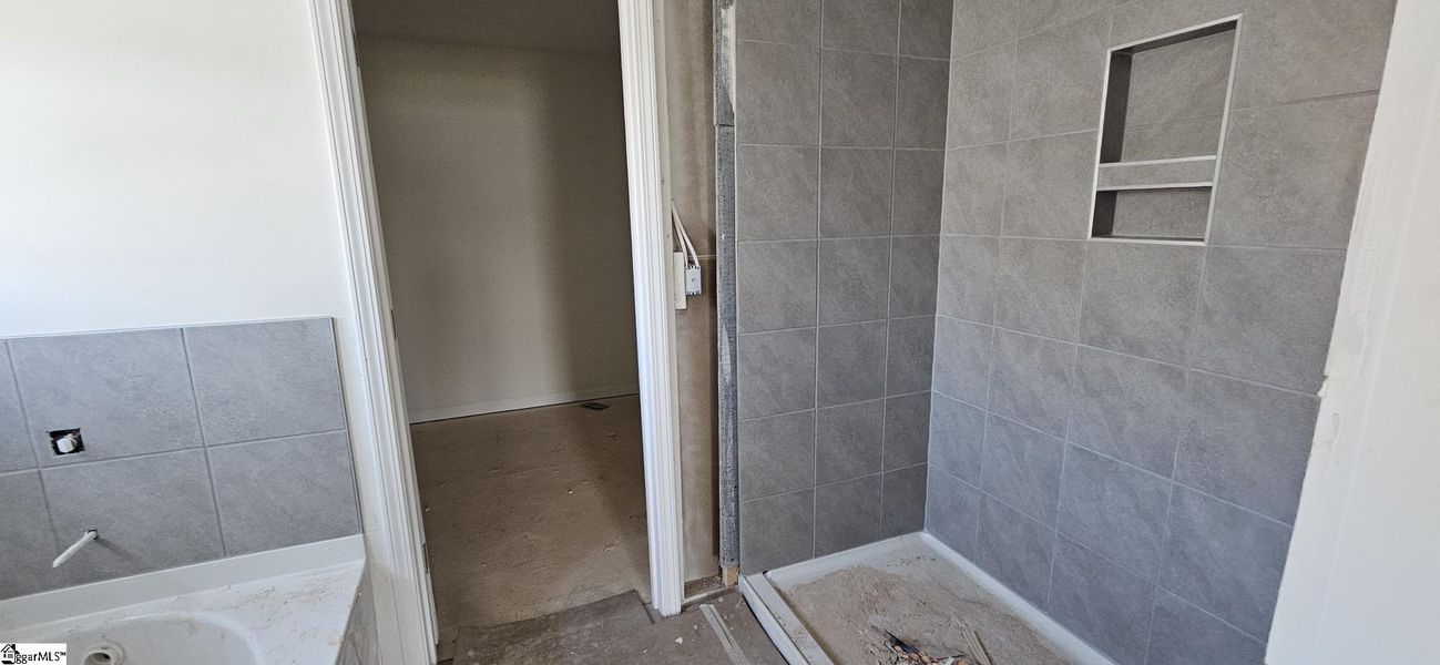 Image 20 of a home in Sedona.