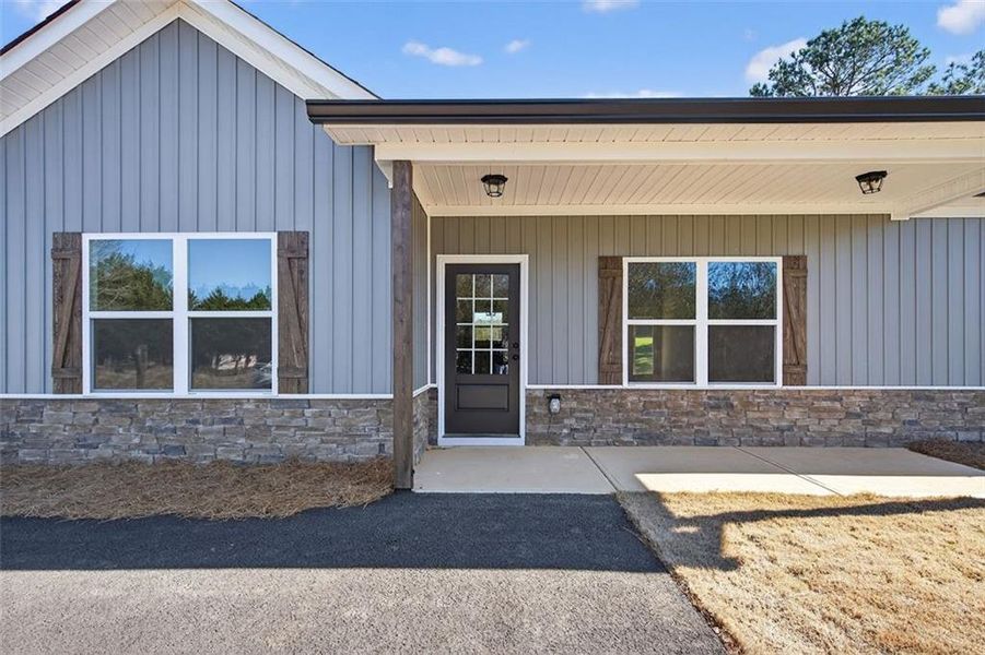 Exterior details and patio area of a home in , Buchanan (Image 20).