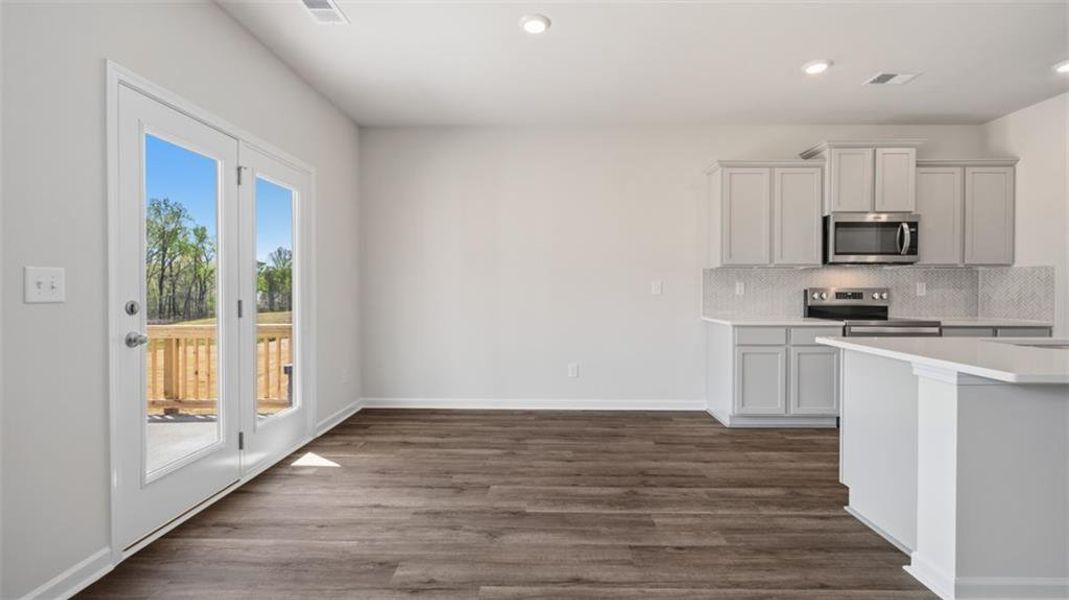 Spacious, unfurnished interior of a new home in Twin Lakes, Hoschton (Image 15). Spacious, unfurnished interior of a new home in Twin Lakes, Hoschton (Image 15).