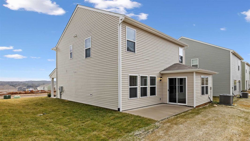 Representative exterior photo of a completed home built from the Edmon by D.R. Horton in Johnson Farms, Greeneville, TN (Image 14).