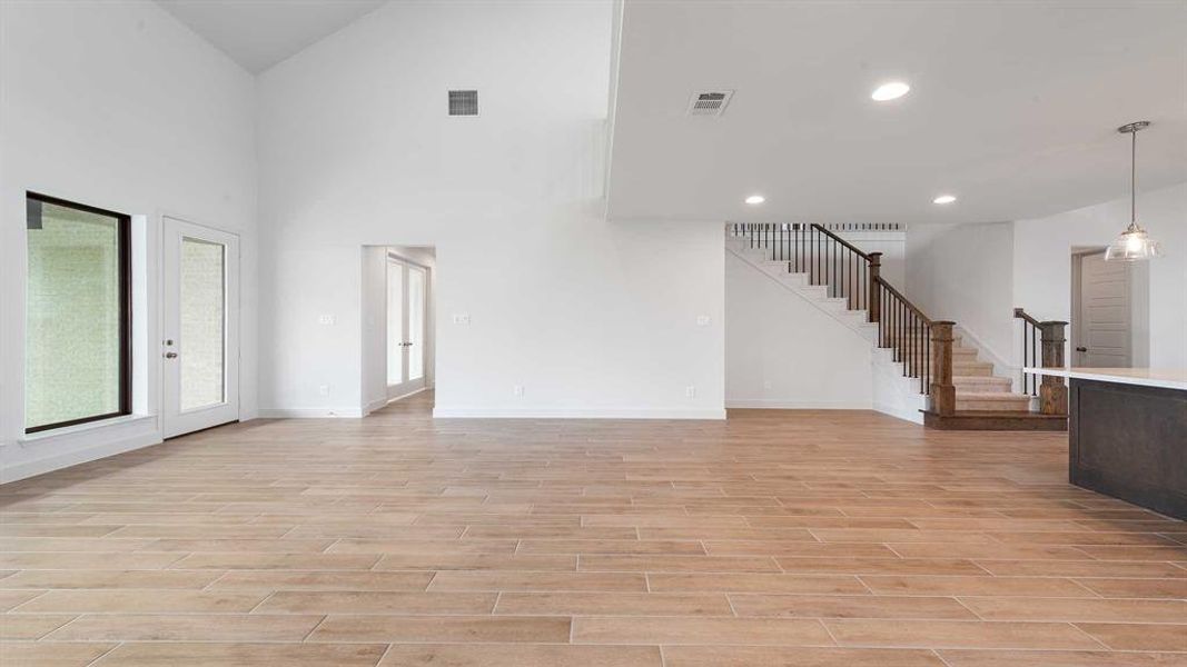 Spacious, unfurnished interior of a new home in The Lakes Of Somercrest 60', Midlothian (Image 14). Spacious, unfurnished interior of a new home in The Lakes Of Somercrest 60', Midlothian (Image 14).