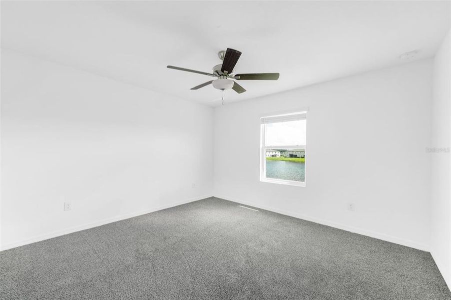 Spacious, unfurnished interior of a new home in , San Antonio (Image 30).