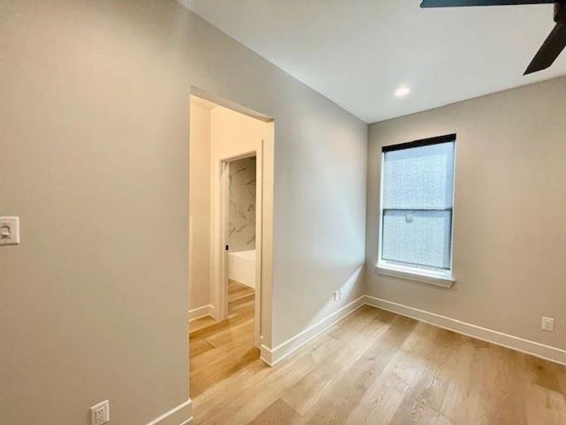 Spacious, unfurnished interior of a new home in , Abilene (Image 5).