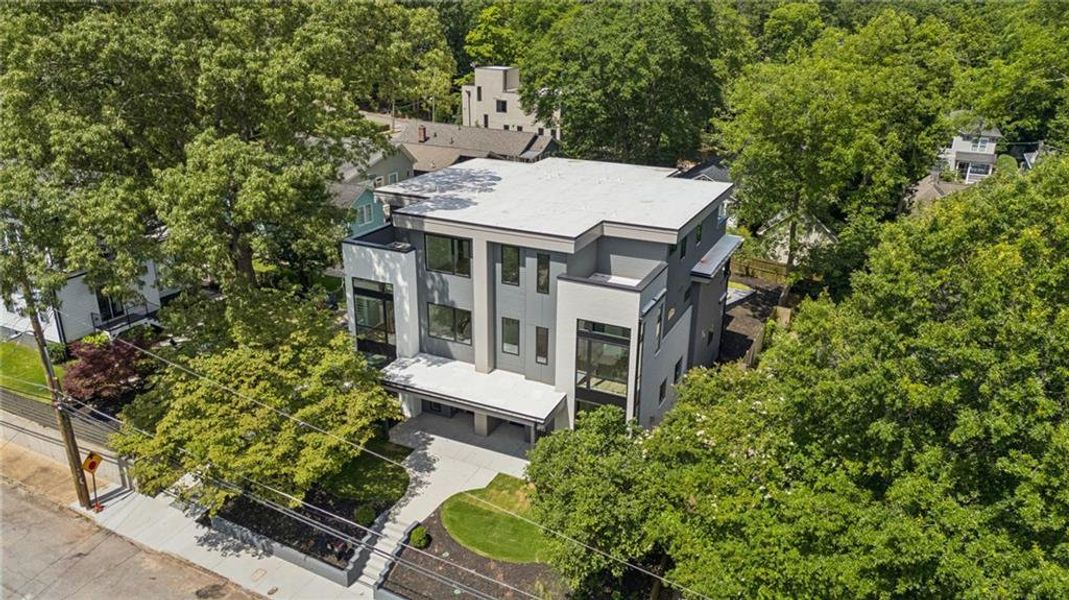 Front exterior of a new home in , Atlanta, GA, highlighting curb appeal (Image 2). Front exterior of a new home in , Atlanta, GA, highlighting curb appeal (Image 2).