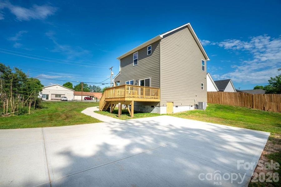 Exterior details and patio area of a home in , Gastonia (Image 17).