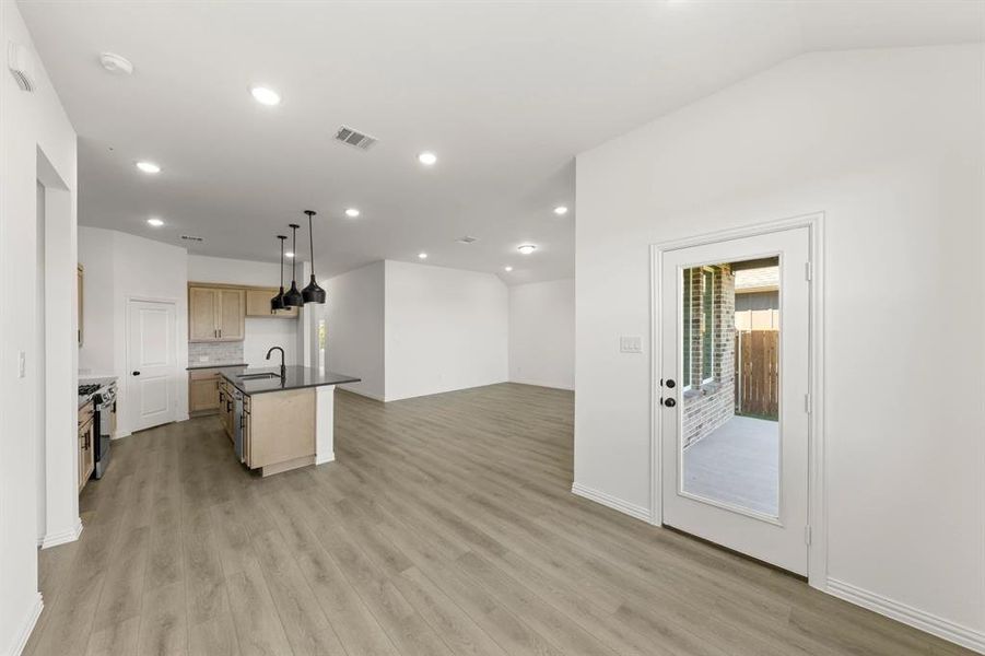 Spacious, unfurnished interior of a new home in Coyote Meadows 50s, Anna (Image 21). Spacious, unfurnished interior of a new home in Coyote Meadows 50s, Anna (Image 21).