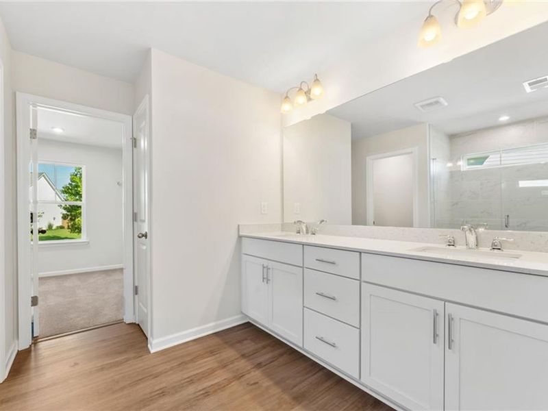 Furnished interior view inside a new home in Riverwood, Dallas (Image 8). Furnished interior view inside a new home in Riverwood, Dallas (Image 8).