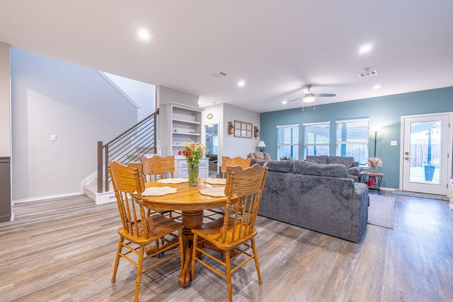 Furnished interior view inside a new home in River Ranch Meadows, Dayton (Image 46). Furnished interior view inside a new home in River Ranch Meadows, Dayton (Image 46).