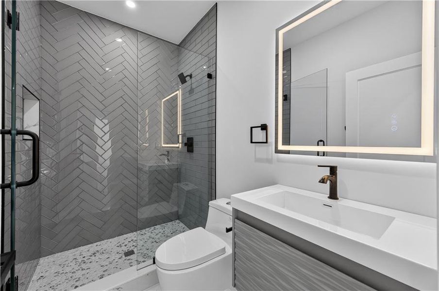 Furnished interior view inside a new home in , Atlanta (Image 37).