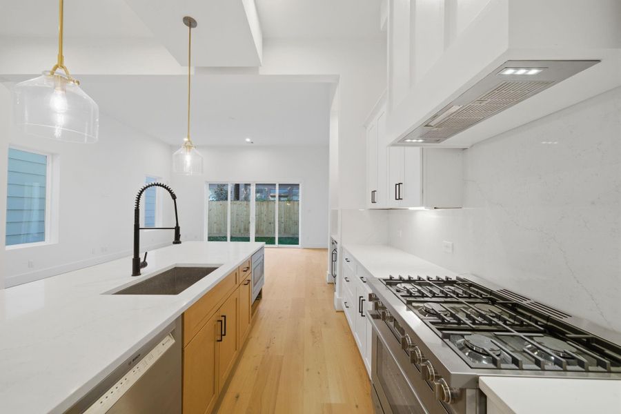 Furnished interior view inside a new home in , Houston (Image 27). Furnished interior view inside a new home in , Houston (Image 27).