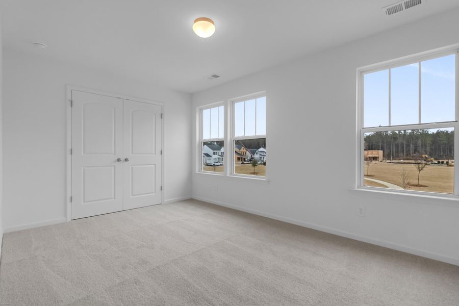 Spacious, unfurnished interior of a new home in , Ravenel (Image 27).