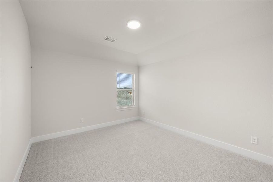 490 Red Maple-Bedroom-2