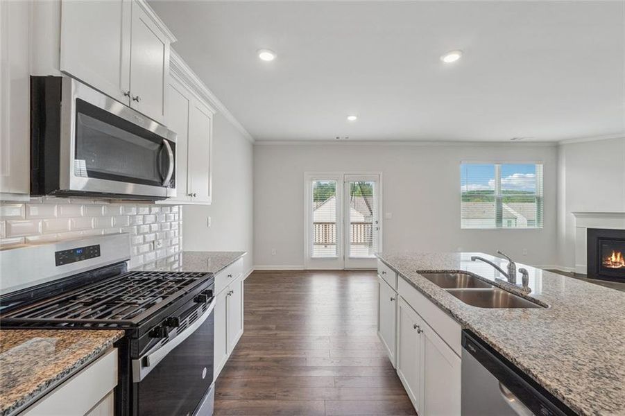 Furnished interior view inside a new home in , Dallas (Image 8).