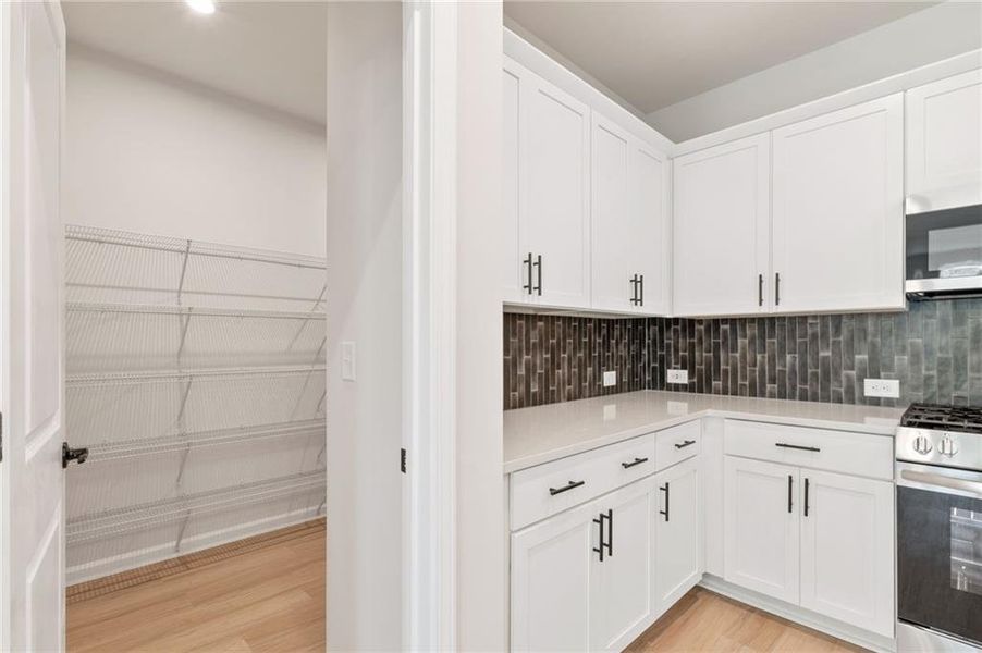 Furnished interior view inside a new home in Kelly Preserve, Loganville (Image 7). Furnished interior view inside a new home in Kelly Preserve, Loganville (Image 7).