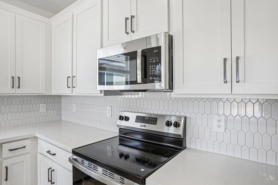Kitchen featuring the Harmony Collection. Not actual home, finishes and options may vary.