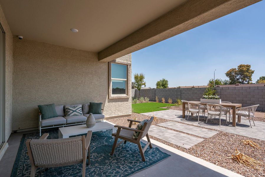 Representative exterior details of a home built from the Christopher by Risewell Homes in Marlowe, Glendale (Image 3).