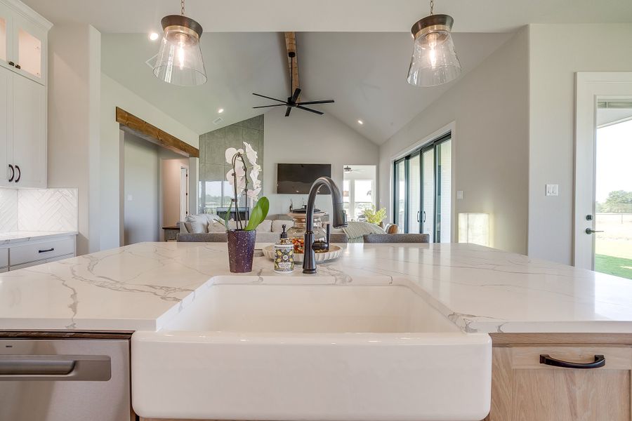 Image 16 of a home in Santana Ridge - Brock ISD. Image 16 of a home in Santana Ridge - Brock ISD.