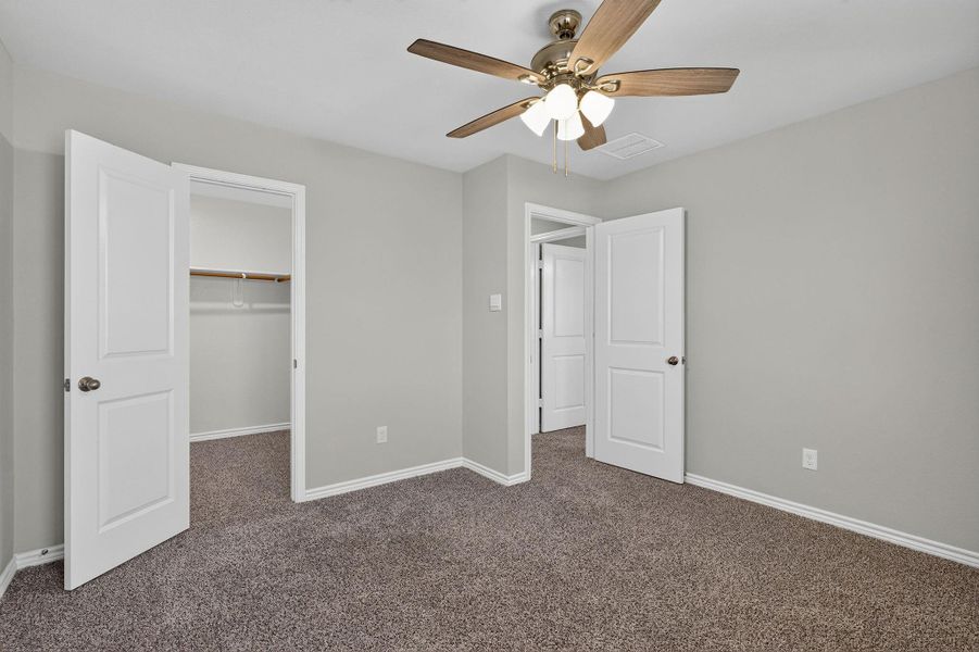Spacious, unfurnished interior of a new home in , College Station (Image 44). Spacious, unfurnished interior of a new home in , College Station (Image 44).