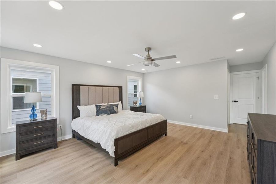 Furnished interior view inside a new home in , Hapeville (Image 20).