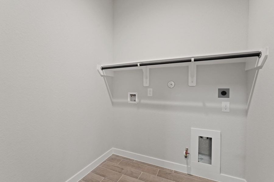 Spacious, unfurnished interior of a new home in Grand Oaks Village, Houston (Image 17). Spacious, unfurnished interior of a new home in Grand Oaks Village, Houston (Image 17).