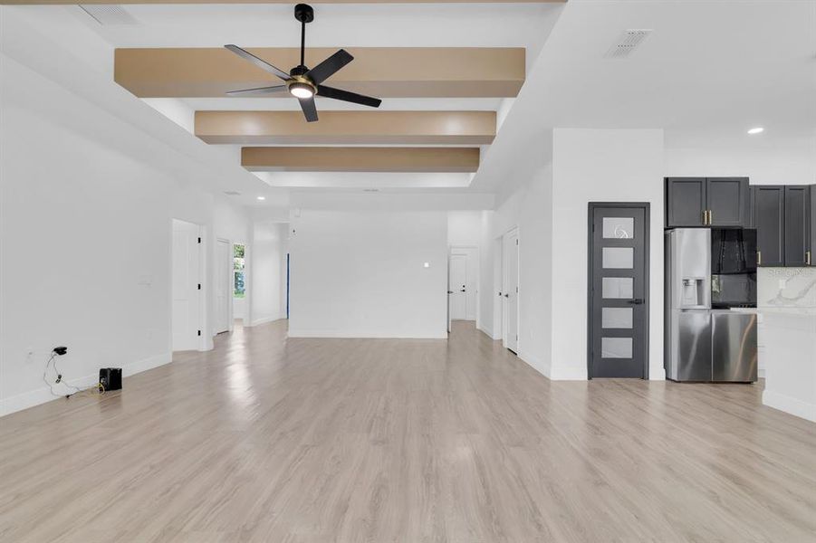 Spacious, unfurnished interior of a new home in , Haines City (Image 32).