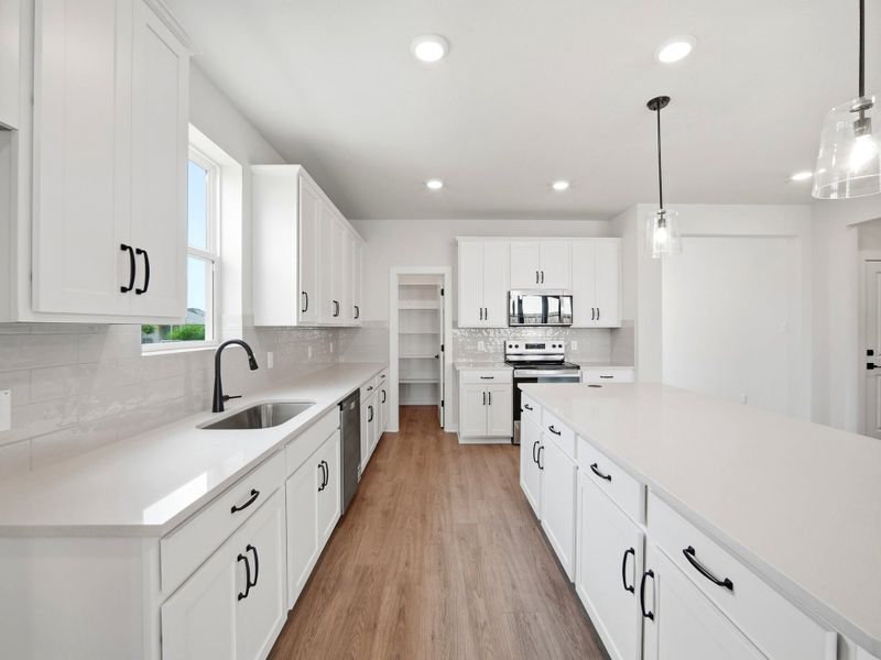 Representative furnished interior of a home built from the Cascade by Beazer Homes in Legacy Hills, Rio Medina (Image 6).