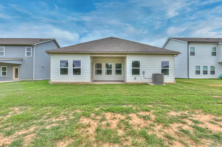 *Photo of Cleveland Plan. Design Features may vary per community.