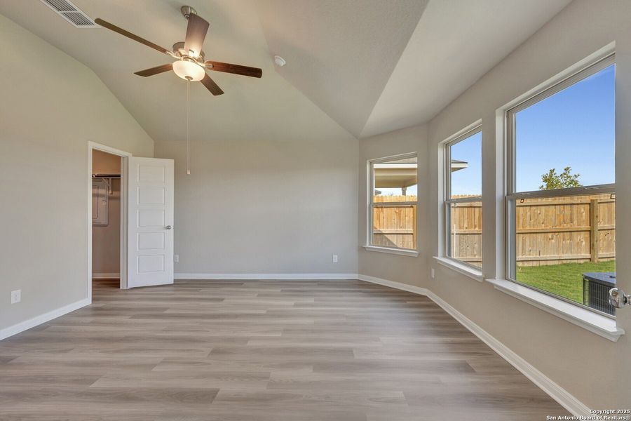 Spacious, unfurnished interior of a new home in Park Place, New Braunfels (Image 20). Spacious, unfurnished interior of a new home in Park Place, New Braunfels (Image 20).