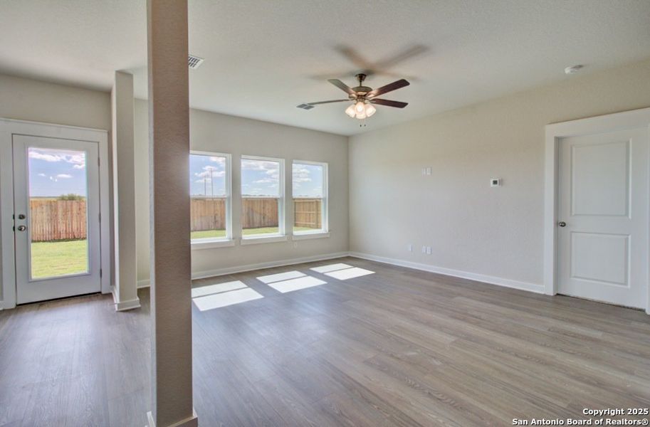 Spacious, unfurnished interior of a new home in Westridge - Landmark, San Antonio (Image 20). Spacious, unfurnished interior of a new home in Westridge - Landmark, San Antonio (Image 20).