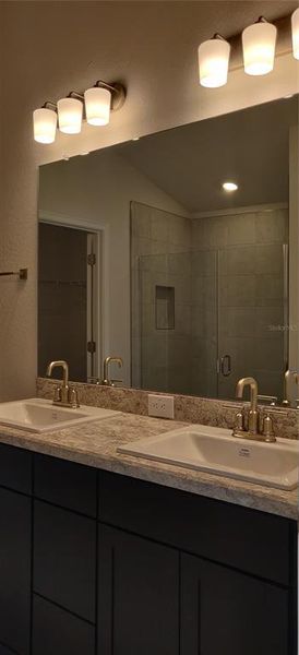 Image 16 of a home in Sunset Landing.