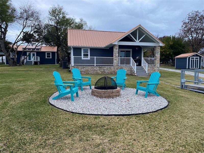 Community amenities in , Graford (Image 17).