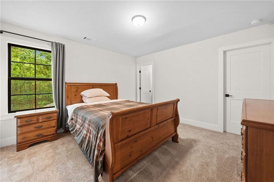 Furnished interior view inside a new home in , Dallas (Image 13).