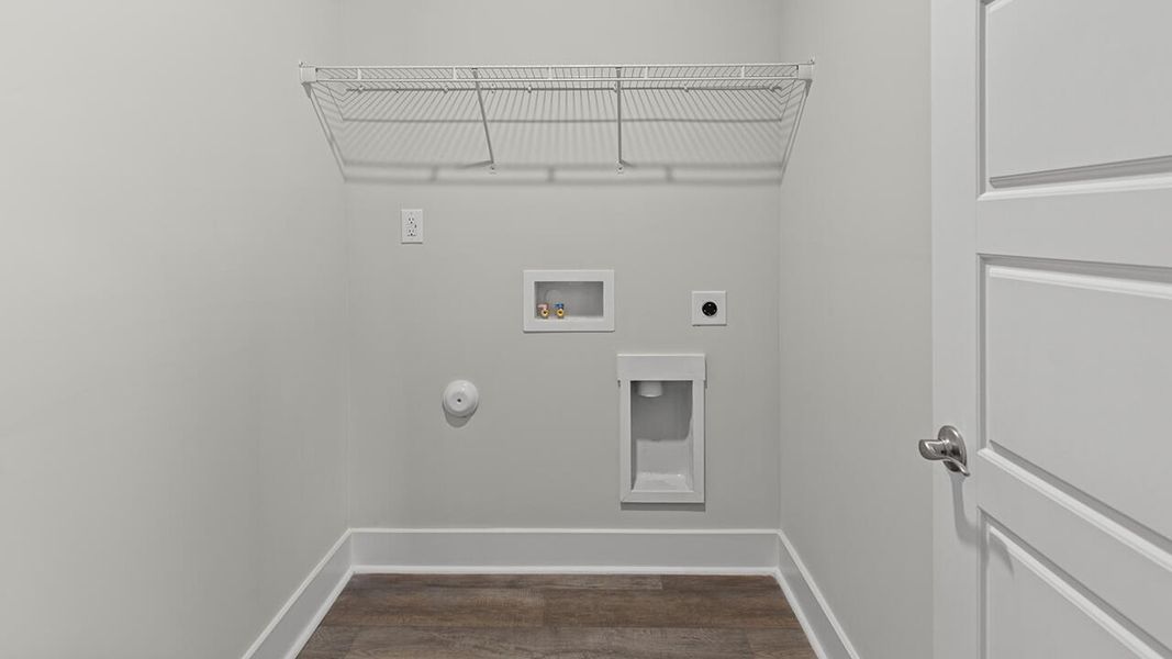 Spacious, unfurnished interior of a new home in Halls Landing, Bolivia (Image 15).