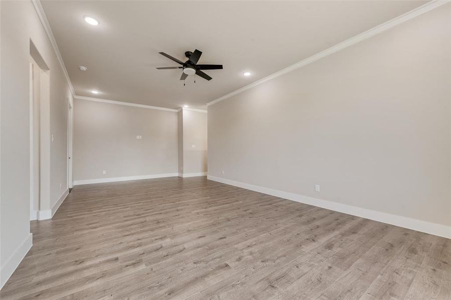 Spacious, unfurnished interior of a new home in Lincoln Pointe, Van Alstyne (Image 17). Spacious, unfurnished interior of a new home in Lincoln Pointe, Van Alstyne (Image 17).