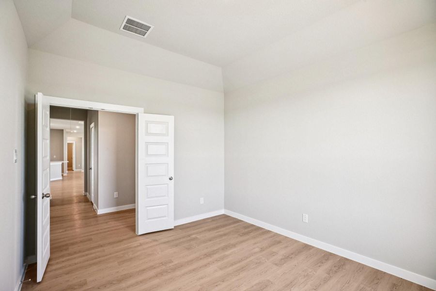 Spacious, unfurnished interior of a new home in Southfork Ranch, Sealy (Image 21).
