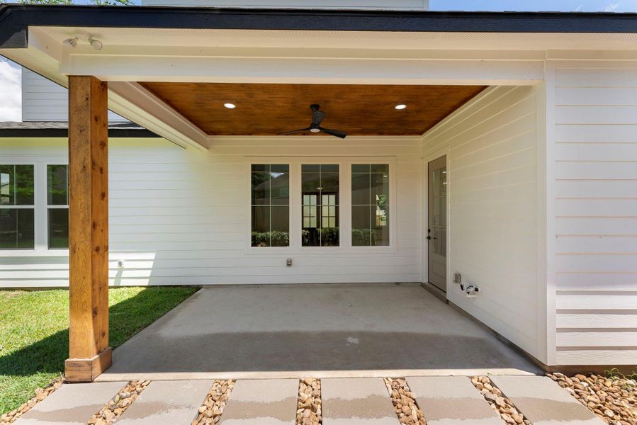 Exterior details and patio area of a home in , Montgomery (Image 26).