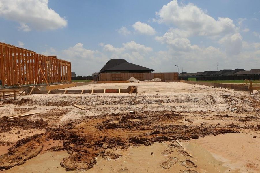 Every foundation at DWH is engineered and it’s inspected three times! We do not do “batch” testing. Rest easy knowing your foundation comes with a 10 year warranty. Every foundation at DWH is engineered and it’s inspected three times! We do not do “batch” testing. Rest easy knowing your foundation comes with a 10 year warranty.