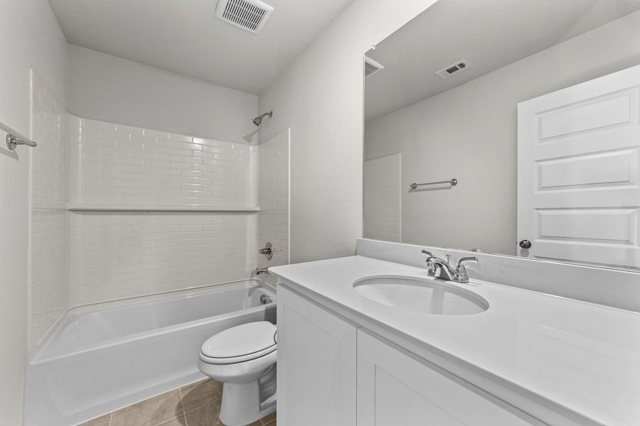 Furnished interior view inside a new home in Rolling Ridge, Van Alstyne (Image 14). Furnished interior view inside a new home in Rolling Ridge, Van Alstyne (Image 14).