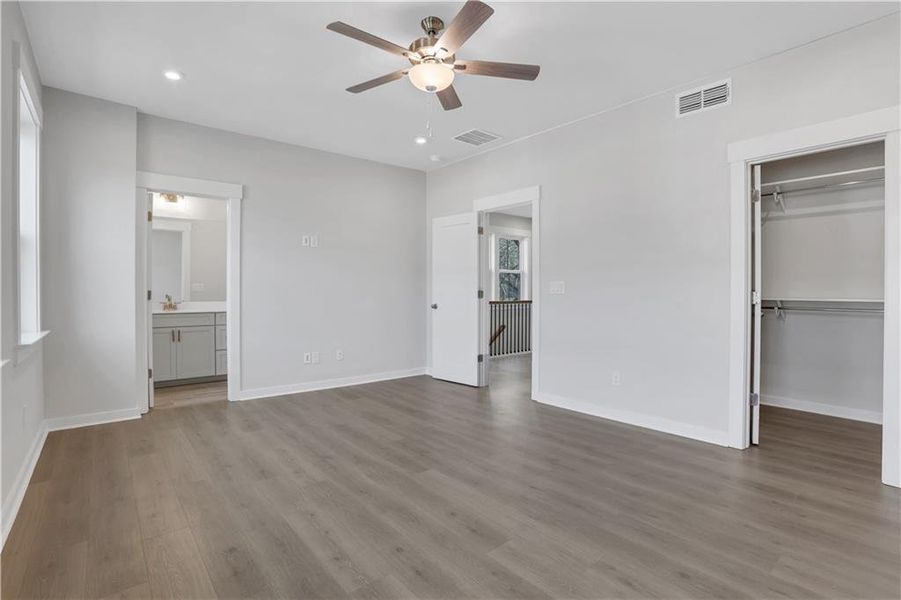 Spacious, unfurnished interior of a new home in The Groves at Myrtle, Roswell (Image 12).